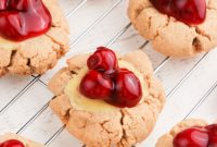 Cheesecake Stuffed Cookies