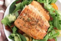 Seaside Salmon BLT Medley