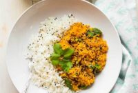 Velvety Slow Cooker Lentil Curry