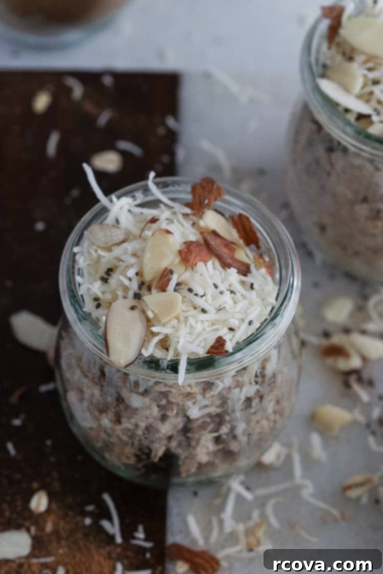 Spiced Maple Chai Overnight Oats 1 featured 12102