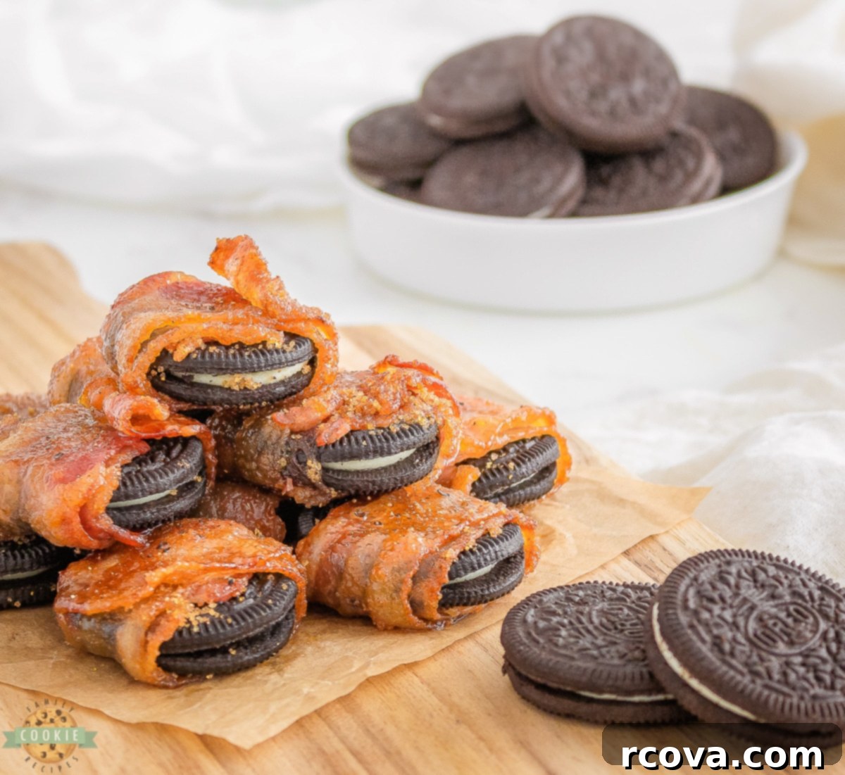 Sweet and Salty Bacon Oreo Crunch 79 featured 12298