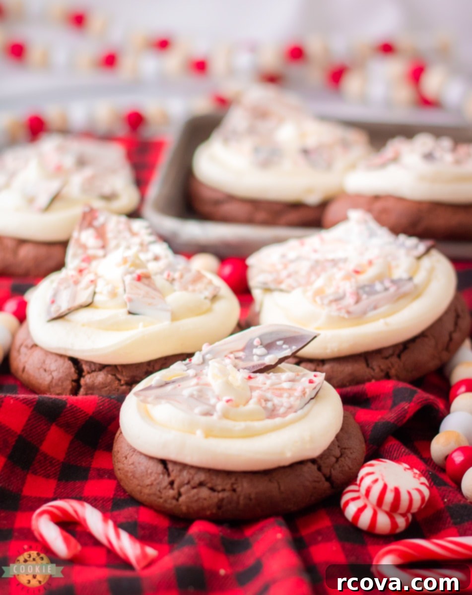 Candy Cane Crunch Cookies 1 featured 12965