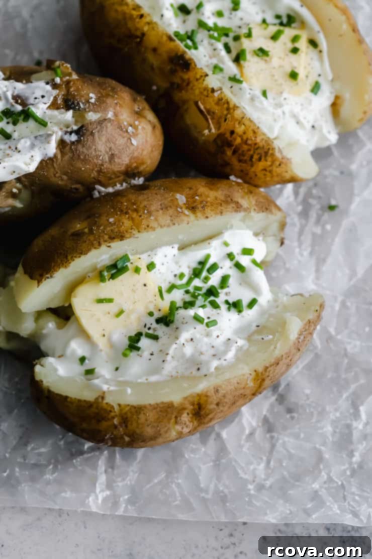 Instant Pot Baked Potatoes 1 featured 14247
