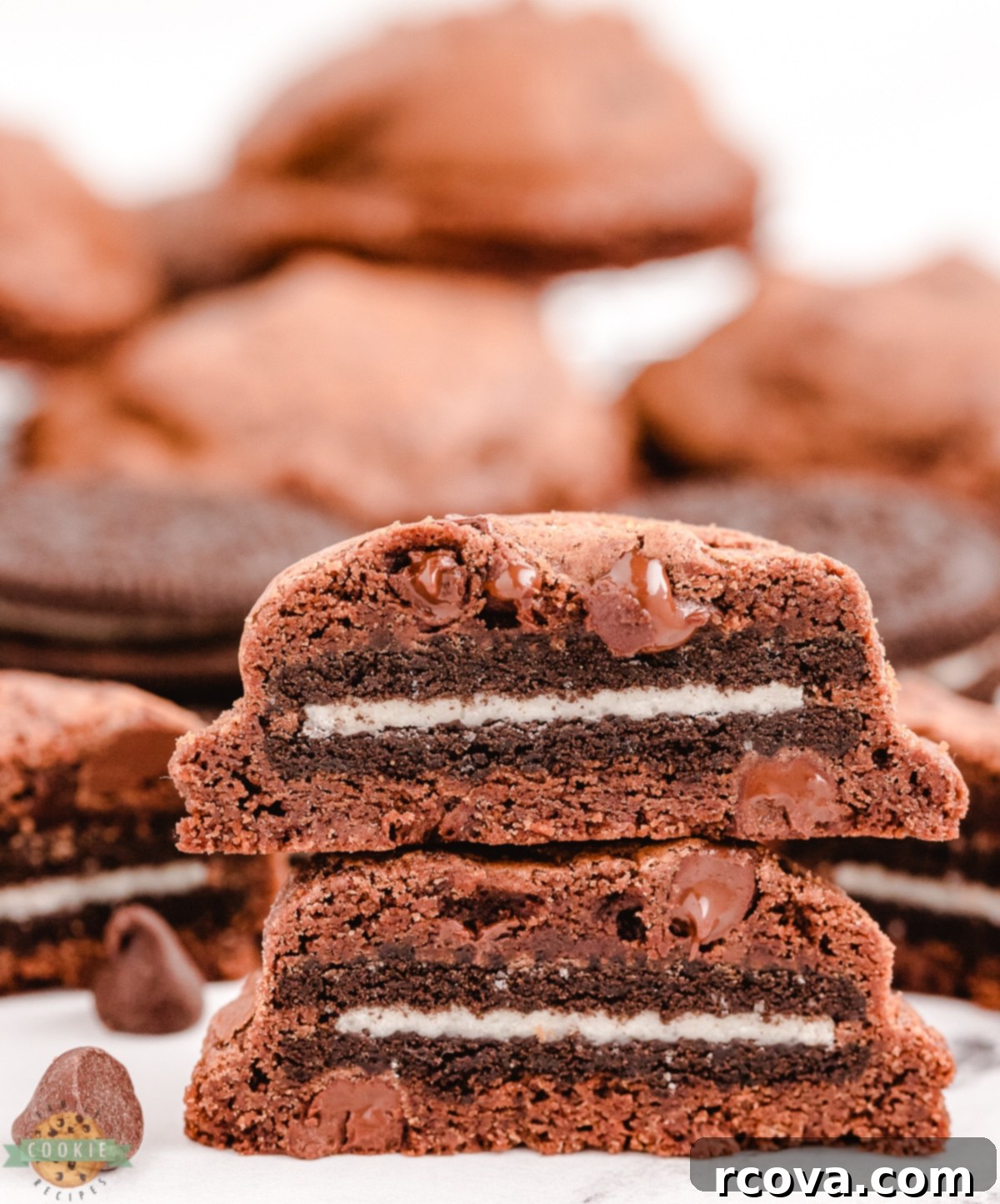 Decadent Oreo-Stuffed Brownie Cookies 1 featured 14385