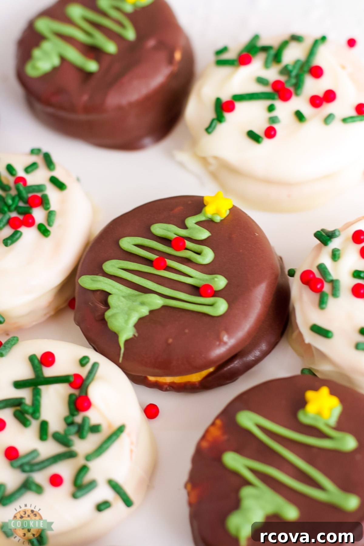 Crispy Chocolate Ritz Cookies 1 featured 15192