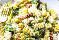 One-Pan Creamy Chicken Broccoli Alfredo