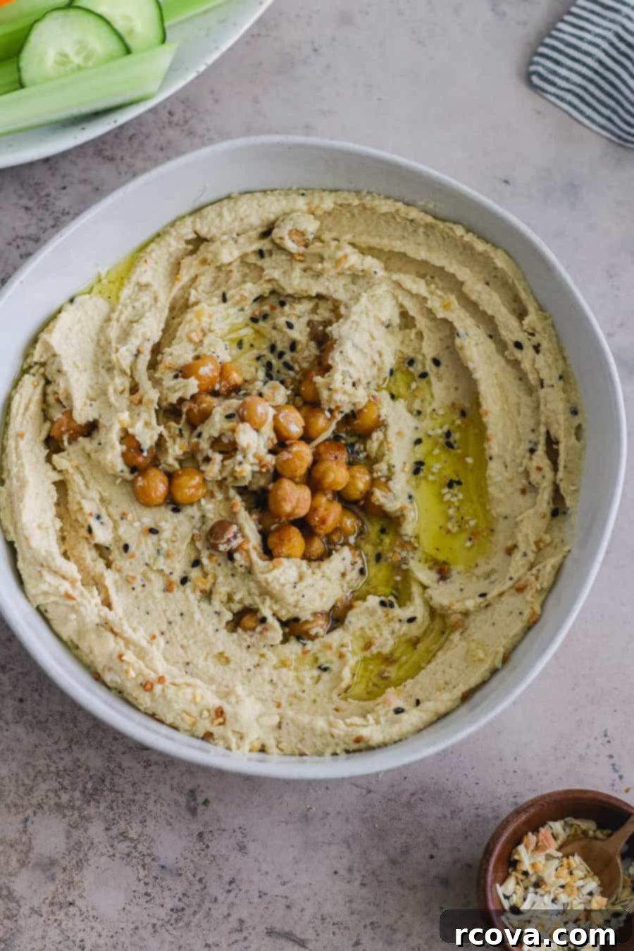 Everything But The Bagel Keto Hummus 1 featured 15904