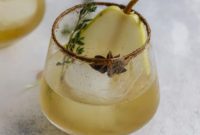 Golden Pear Gin Sparkler