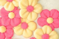 Blushing Daisy Delights