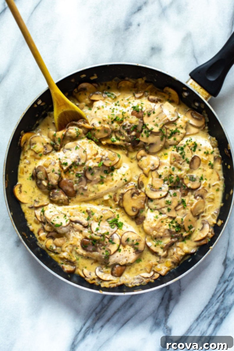 Healthy One-Pan Chicken Marsala 1 featured 26342