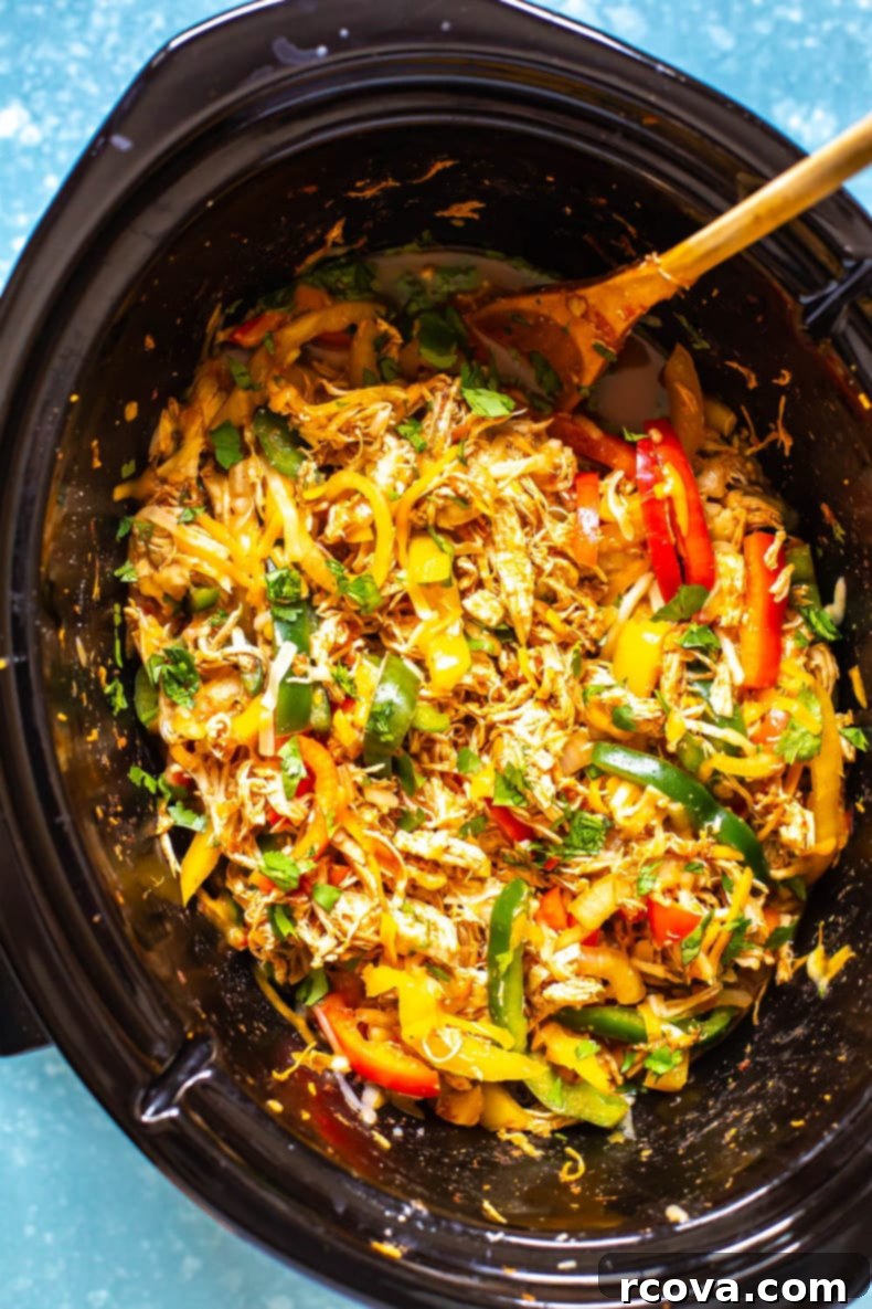 One-Pot Wonder Chicken Fajitas 1 featured 29372