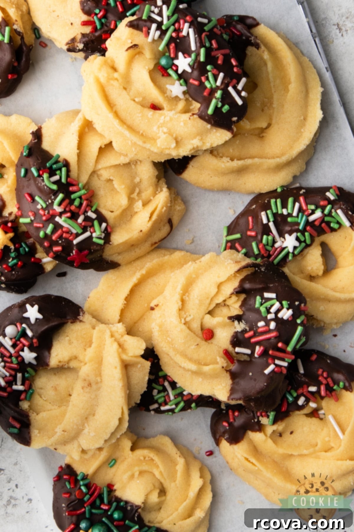 Classic Holiday Butter Cookies 1 featured 29487