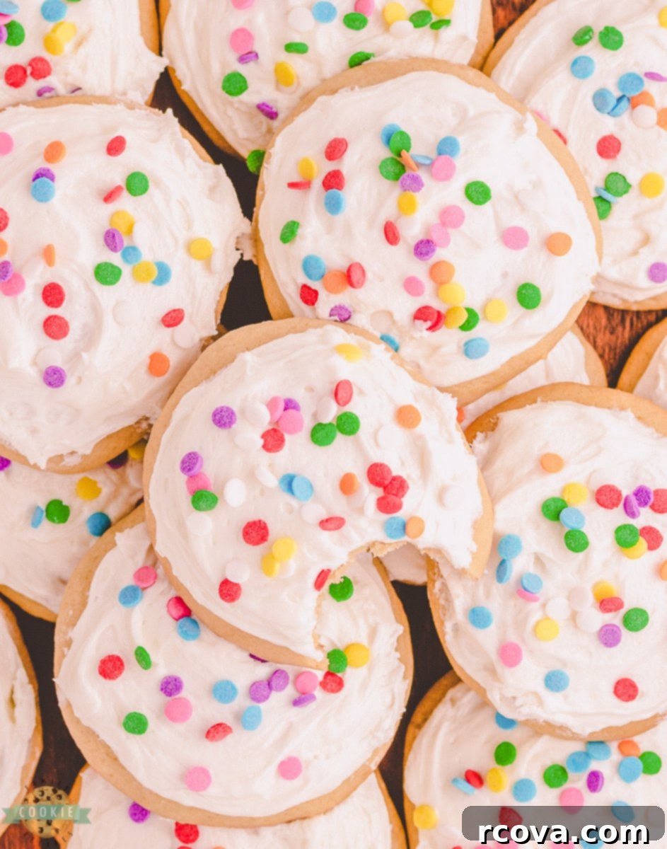 Velvety Buttermilk Sugar Cookies 1 featured 317