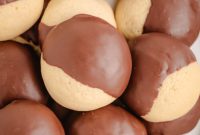 Chocolate-Kissed Vanilla Bliss