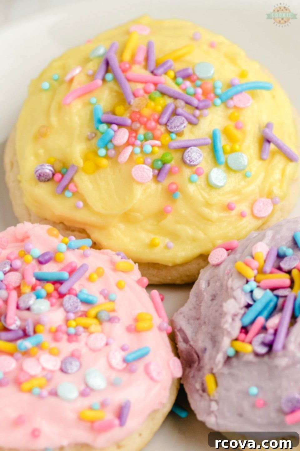 Soft and Tangy Sour Cream Sugar Cookies 11 featured 3612
