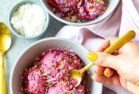 Four Ingredient Homemade Frozen Yogurt