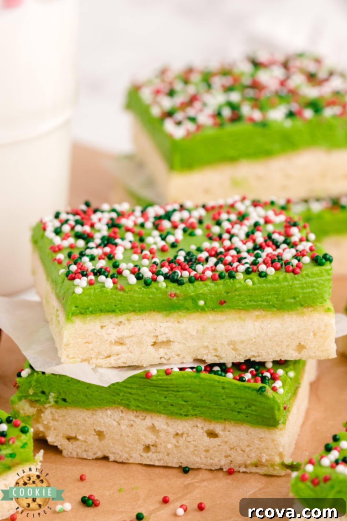 Holiday Sugar Cookie Bars 1 featured 4295
