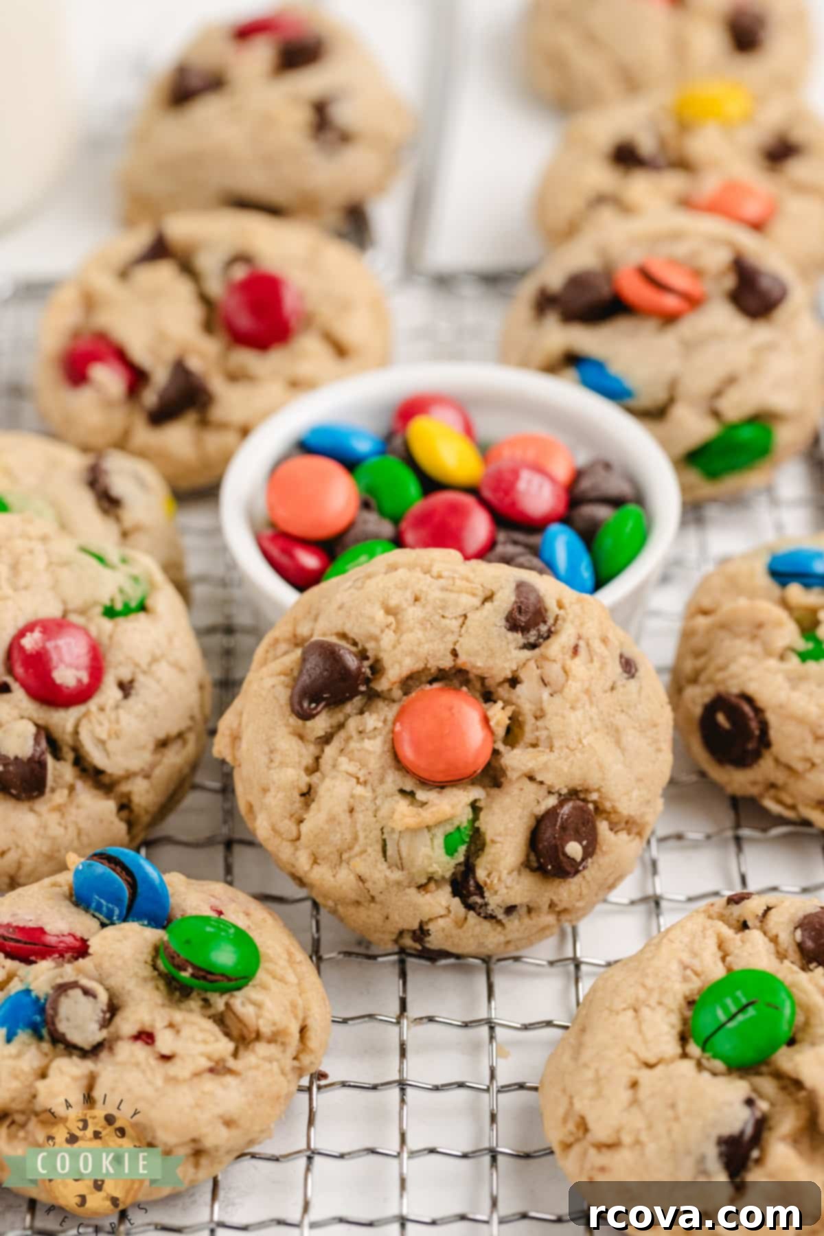 Easy 5-Ingredient Monster Cookies 1 featured 45763