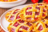 Strawberry Pie-Inspired Cookies