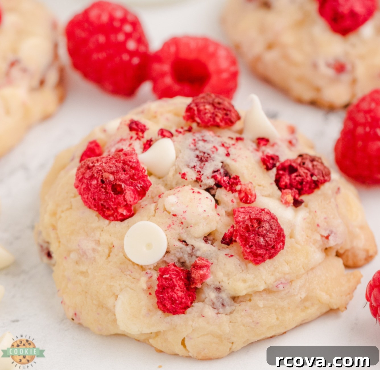 Cheesecake-Filled Raspberry Cookies 71 featured 4802