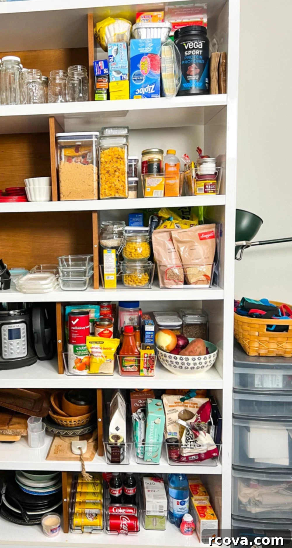 Compact Pantry Solutions: Maximize Every Inch 1 featured 48079