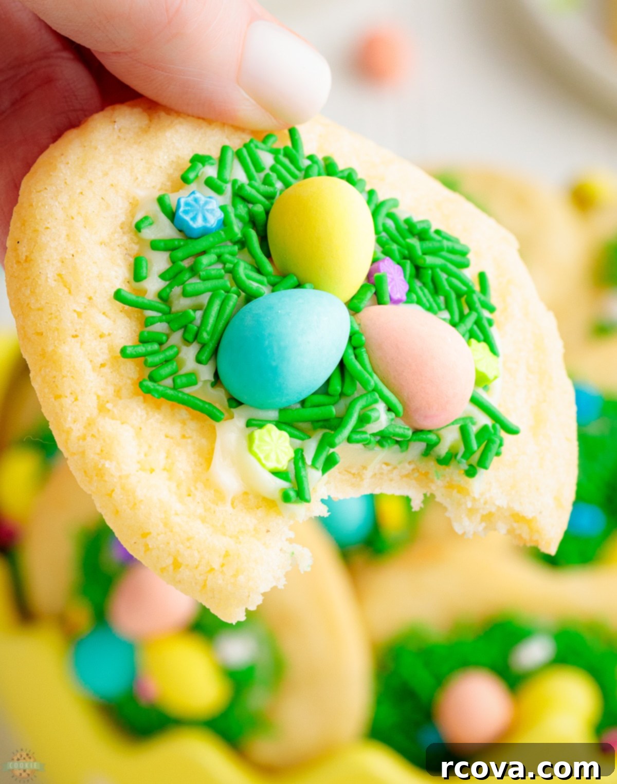 Sweet & Simple Easter Sugar Cookies 1 featured 49990