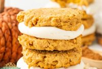 Pumpkin Spice Oatmeal Creamwiches