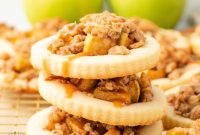 Spiced Apple Crumble Cookies