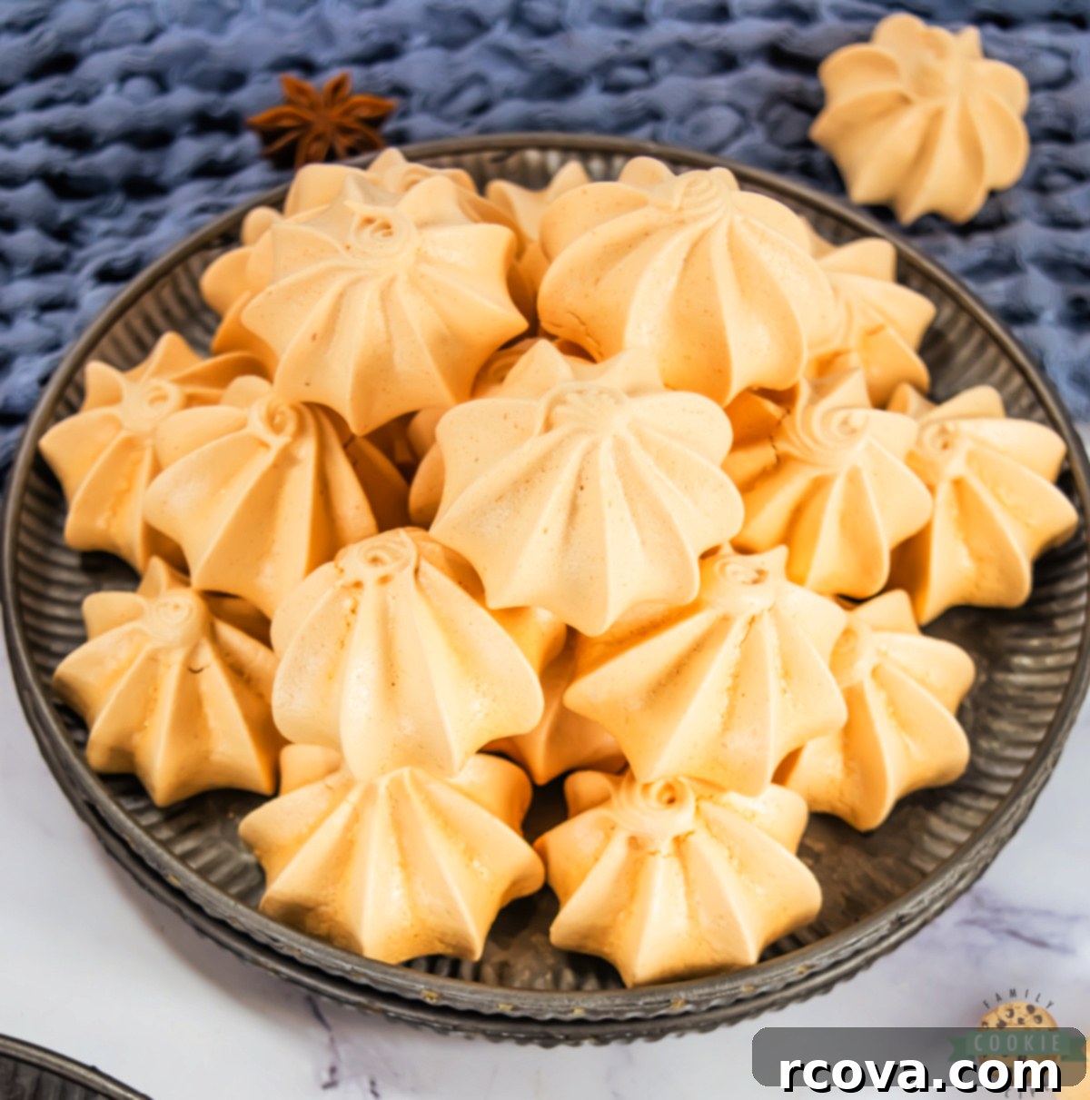 Pumpkin Spice Meringue Clouds 1 featured 61226