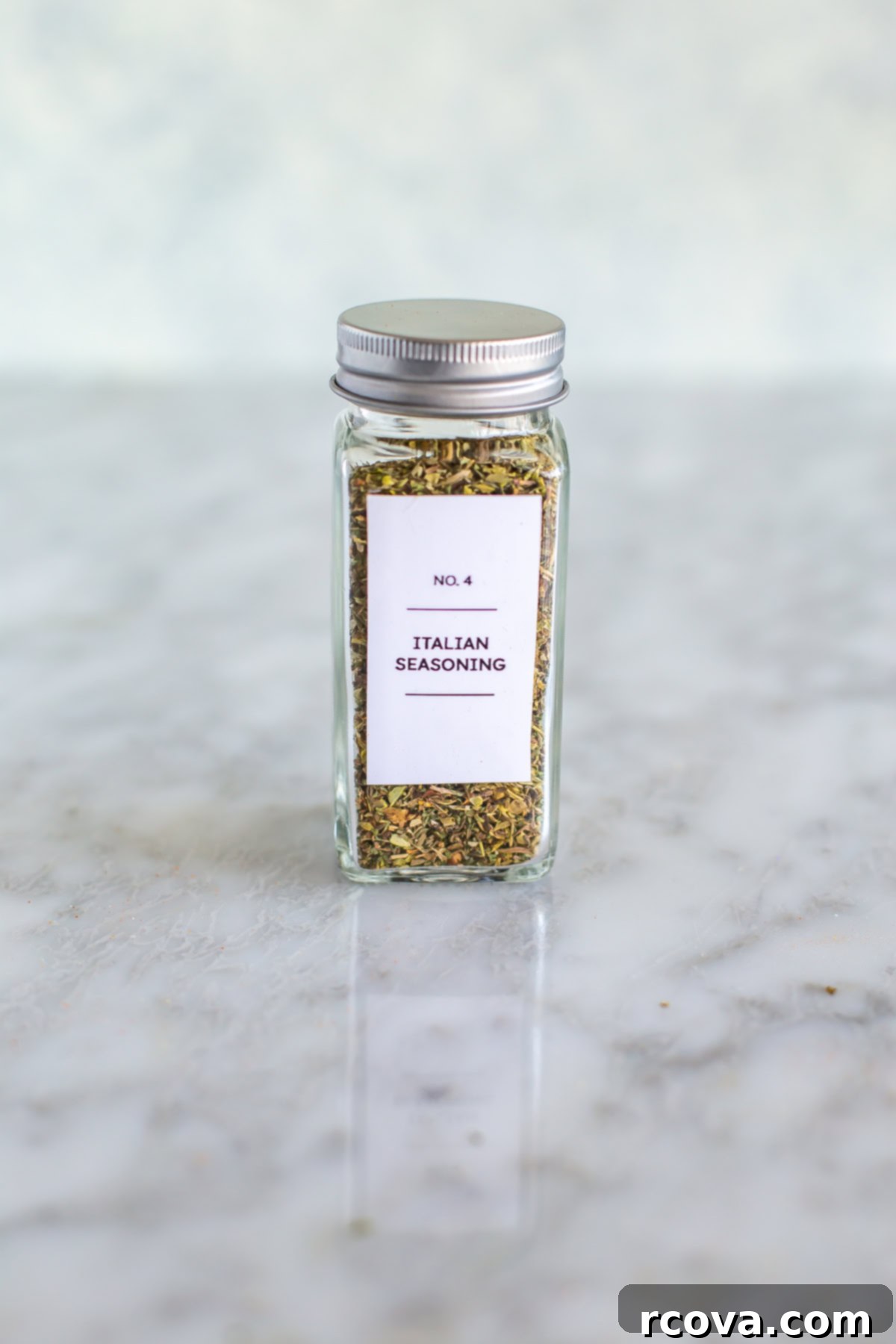 Effortless Homemade Italian Seasoning Never Buy Again 1 featured 63084