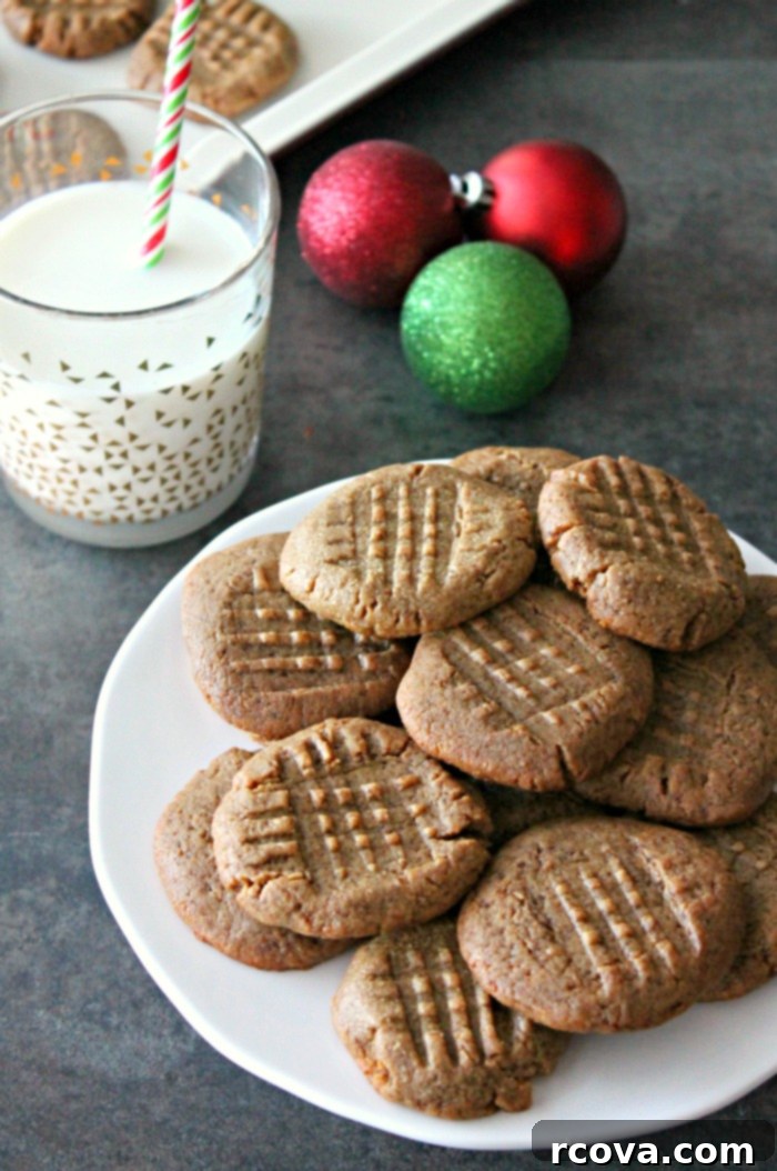 Easy 3-Ingredient Peanut Butter Cookies 1 featured 6361