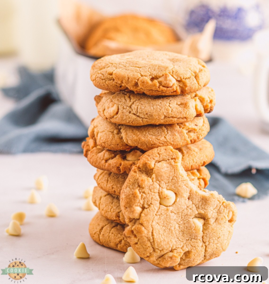 Spiced White Chocolate Crunch Cookies 1 featured 6586