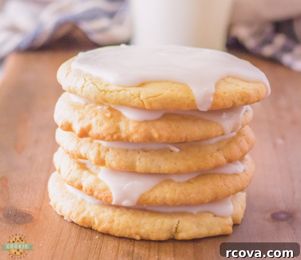 Golden Crispy Sugar Cookies 1 featured 6950