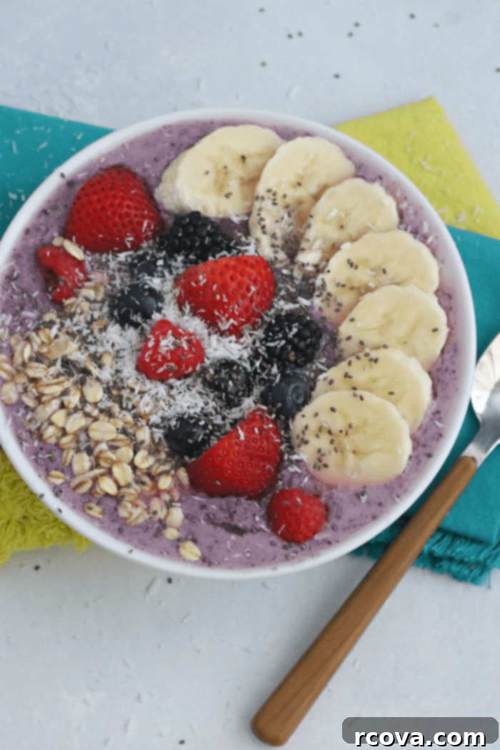 Whip Up a Perfect Greek Yogurt Smoothie Bowl 1 featured 9416
