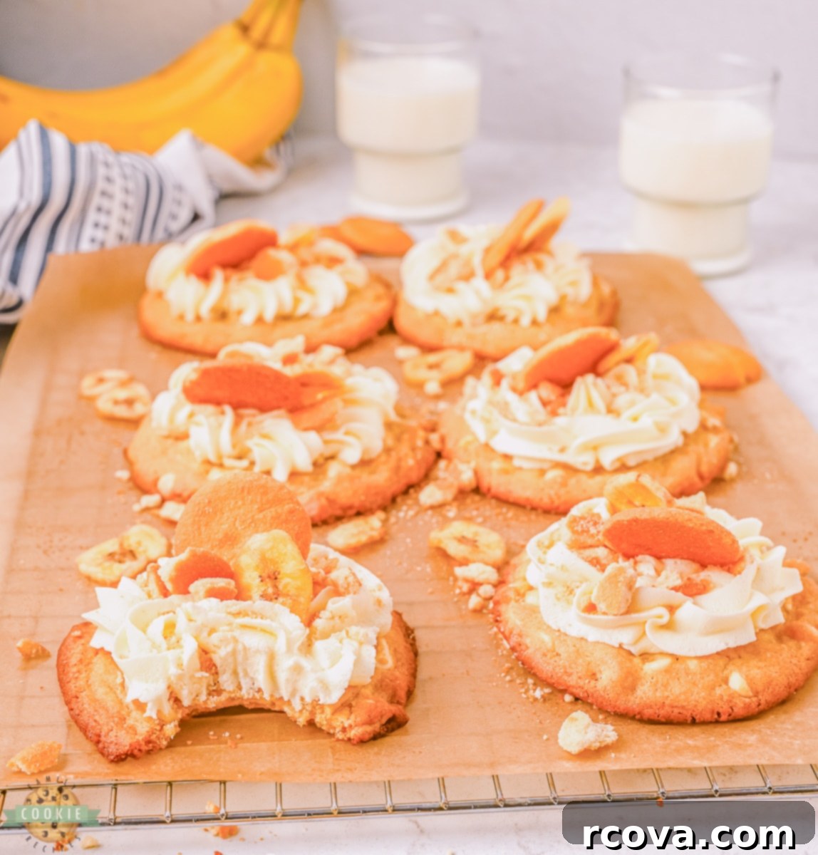 Luscious Banana Cream Cookies 5 jumbo banana cream cookies