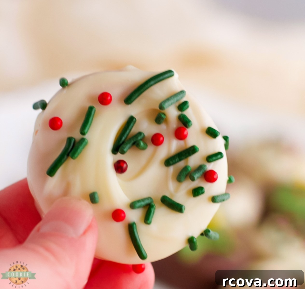 Crispy Chocolate Ritz Cookies 7 White chocolate covered Ritz cracker cookies with holiday decorations.