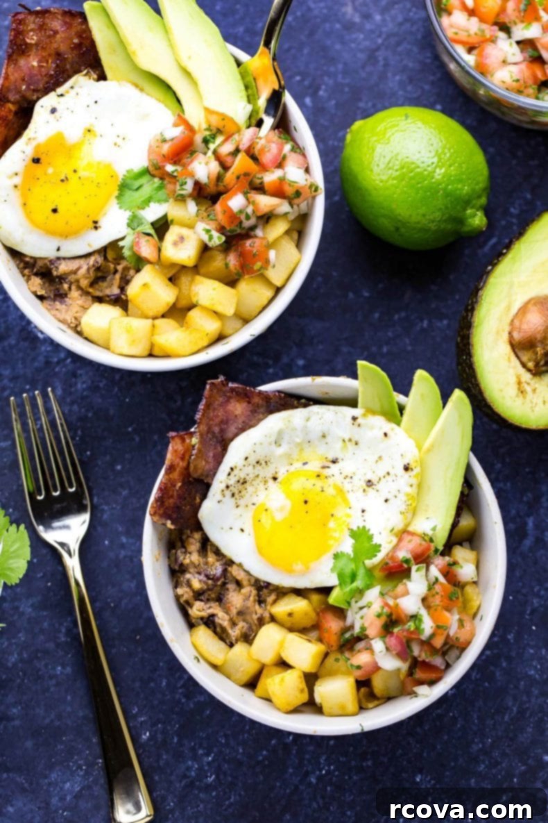 Ranchero Yumurta Kaseleri 8 Another enticing shot of a Huevos Rancheros Breakfast Bowl, showcasing its layers and fresh ingredients for a healthy start to the day.