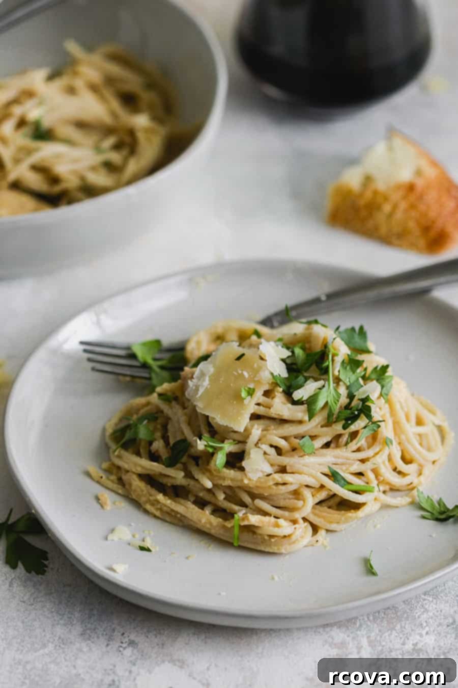 Effortless Canned Tuna Carbonara 5 A large serving of Tuna Carbonara pasta in a bowl
