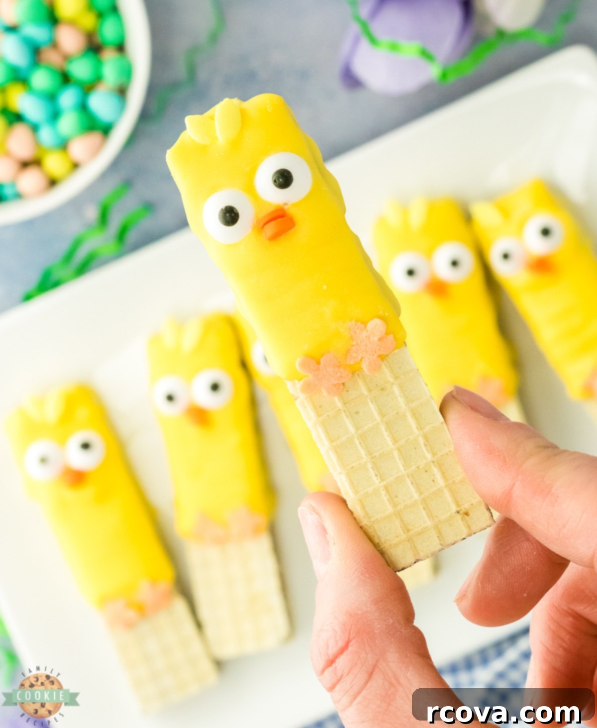 Simple No-Bake Easter Chick Treats 8 easy Easter chick cookies