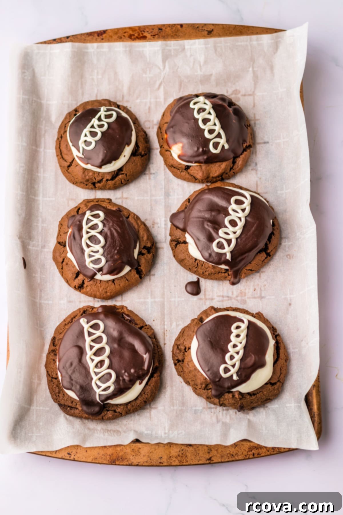 Copycat Hostess Cupcake Cookies 14 Various chocolate cookies, including Hostess Cupcake Cookies