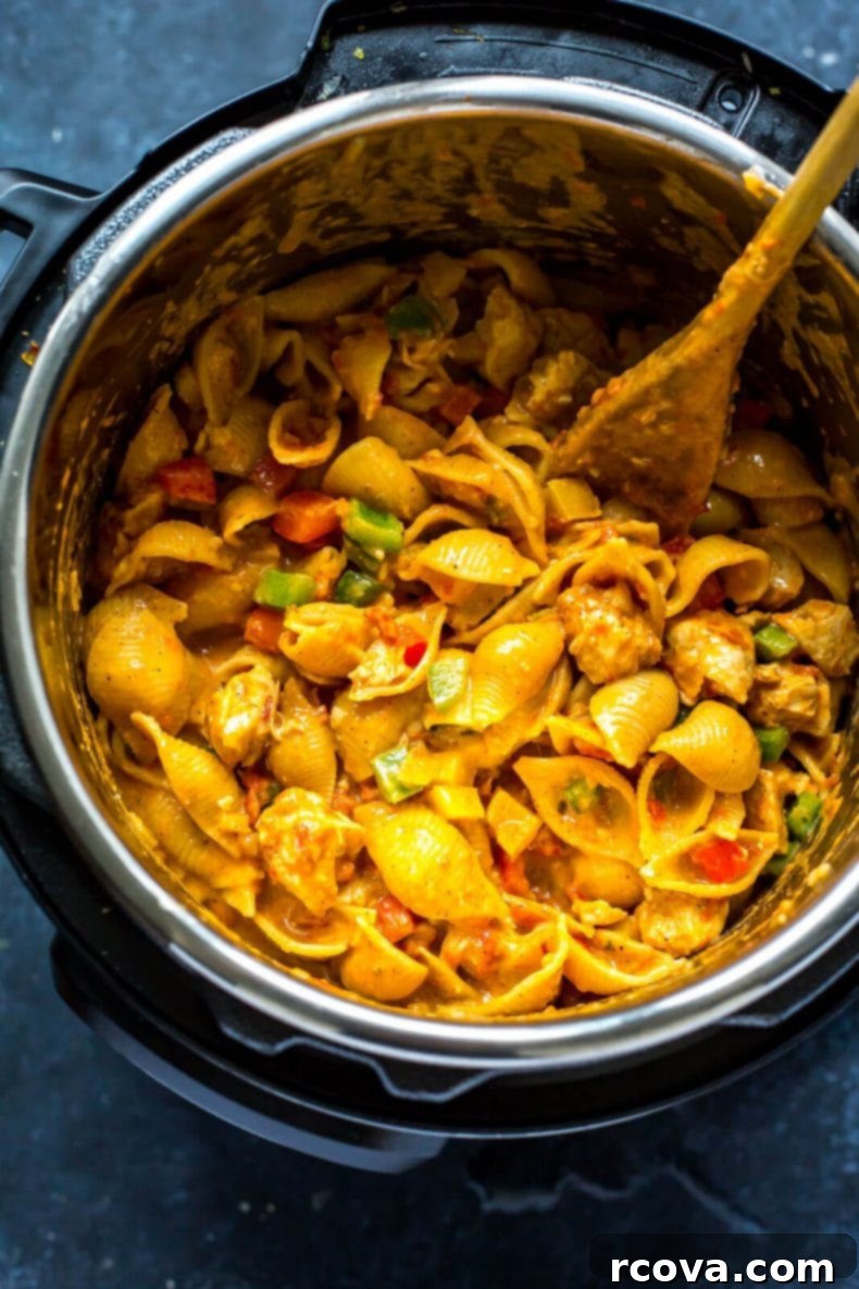 One-Pot Instant Pot Chicken Fajita Pasta 4 One Pot Fajita Pasta, cooked in an Instant Pot, ready to be served