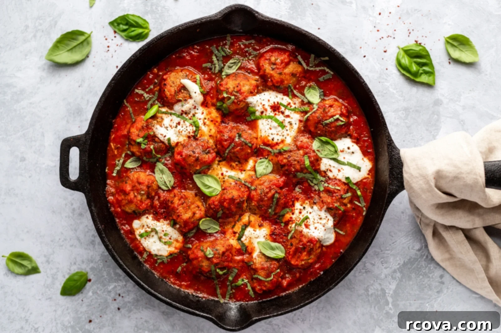 28 Deliciously Healthy Ground Turkey Meals 7 Healthy Turkey Meatballs in Tomato Sauce via Ambitious Kitchen