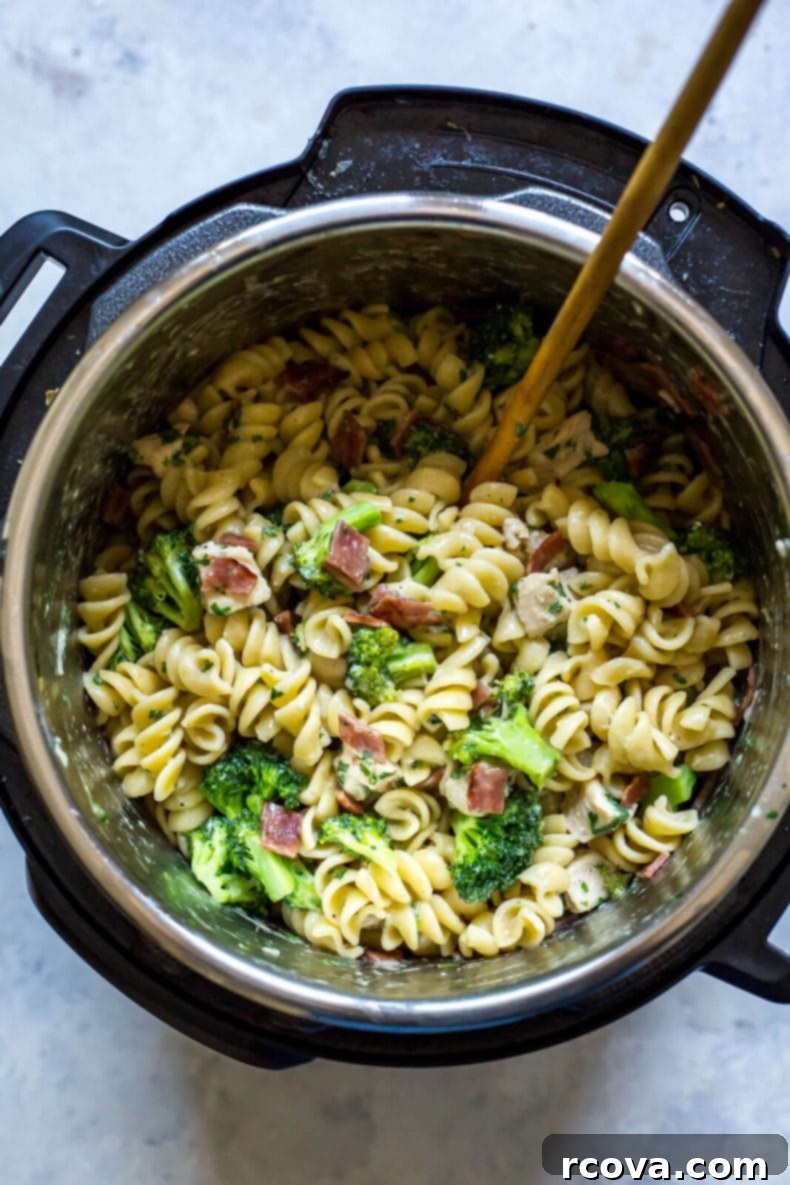 Creamy Instant Pot Chicken Bacon Ranch Pasta 5 Instant Pot Chicken Bacon Ranch Pasta