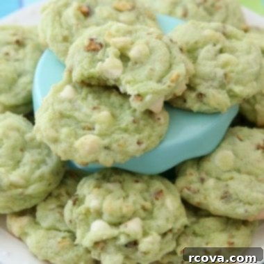 Pistachio Pudding Cloud Cookies 4 Pistachio Pudding Cookies are made by adding pistachio pudding mix to a buttery, homemade cookie dough and then adding white chocolate chips and plenty of chopped pistachios! Soft, sweet pistachio flavored pudding cookies with amazing flavor and texture.