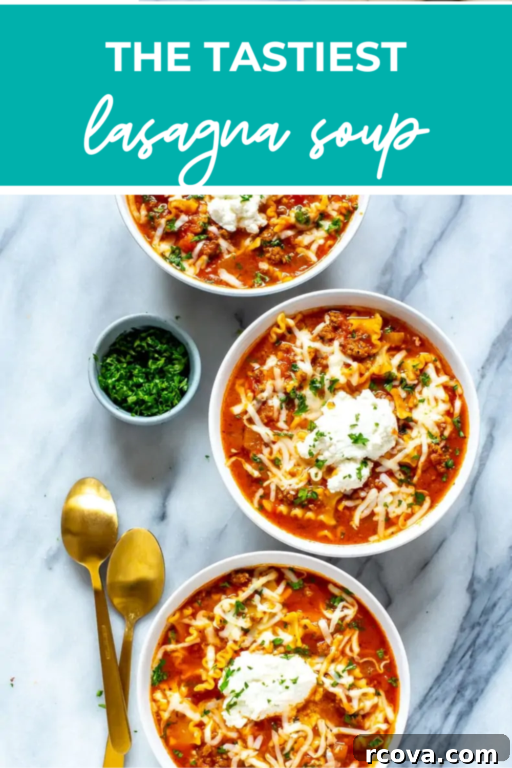 Efsane Lazanya Çorbası 11 Three bowls of lasagna soup with blue banner on top reading "the tastiest lasagne soup"