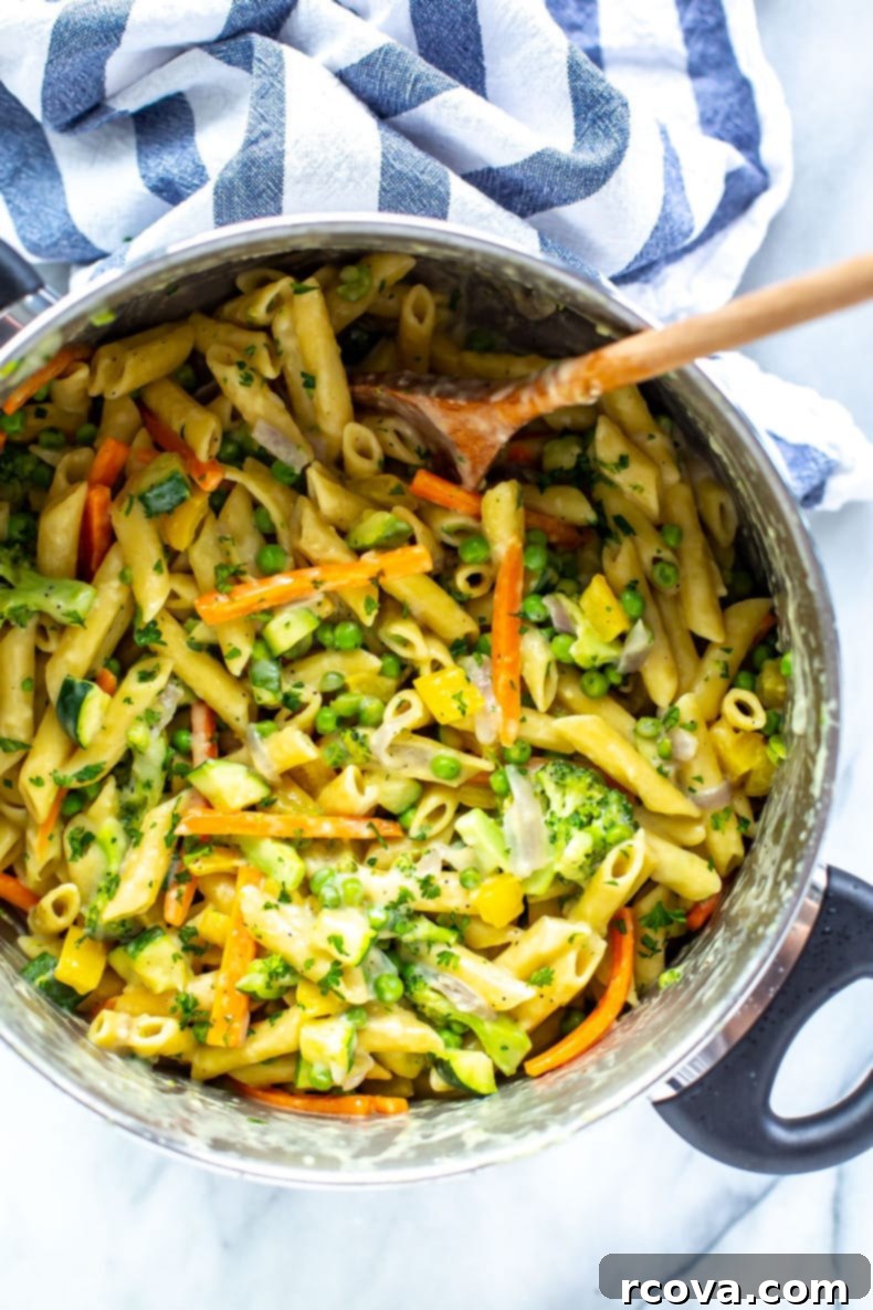Effortless One-Pot Spring Pasta 2 One Pot Pasta Primavera, a healthy and quick dinner