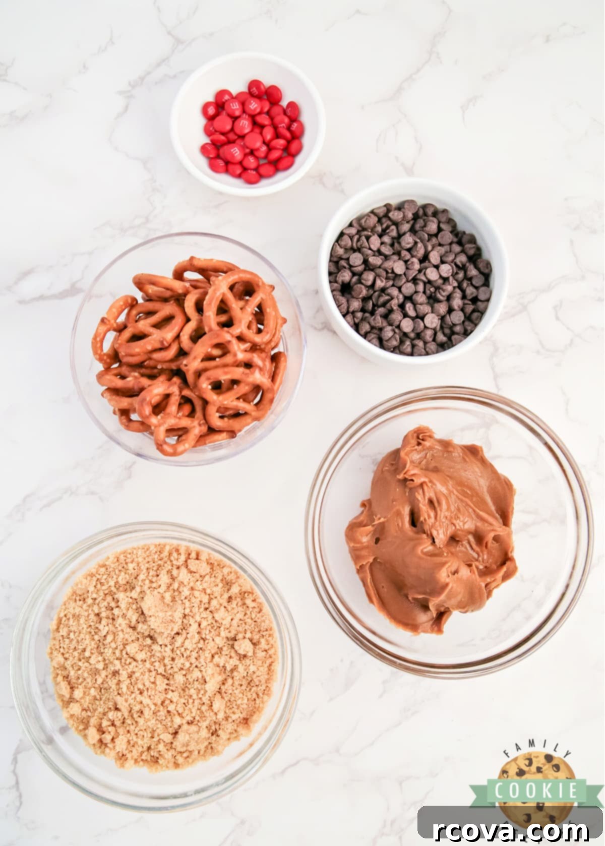 Rudolph's Cookie Butter Truffles 4 Ingredients in Rudolph Cookie Butter Balls.