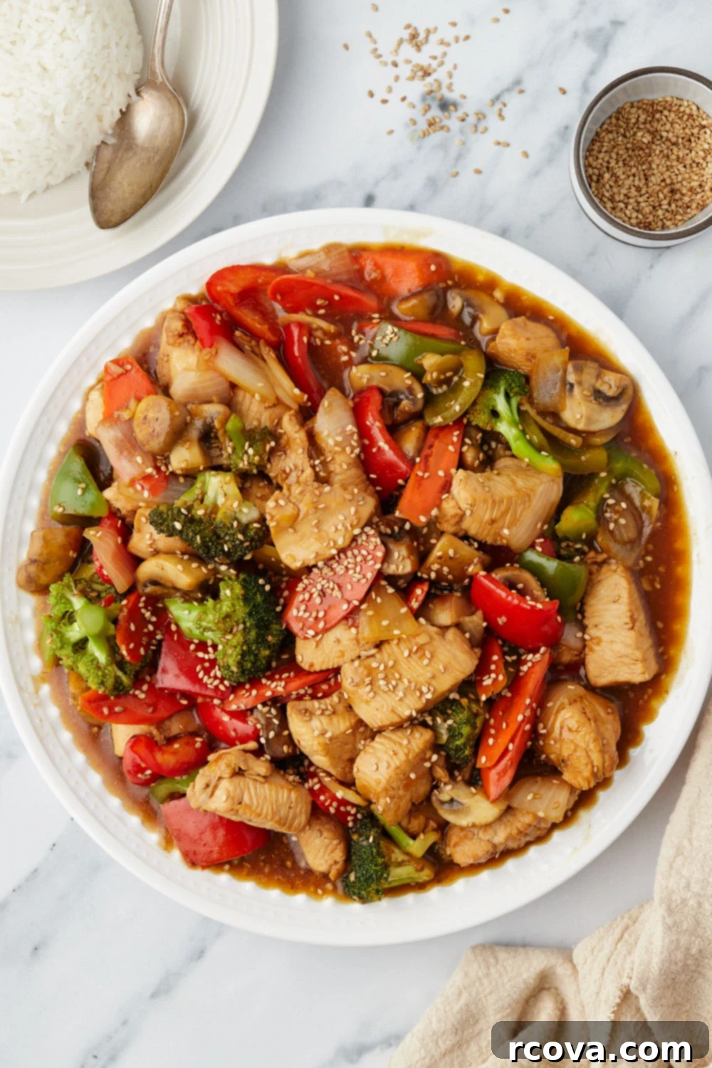 Deliciously Healthy Mushroom Recipes 14 Easy and Simple Chicken Stir Fry with colorful vegetables and mushrooms.