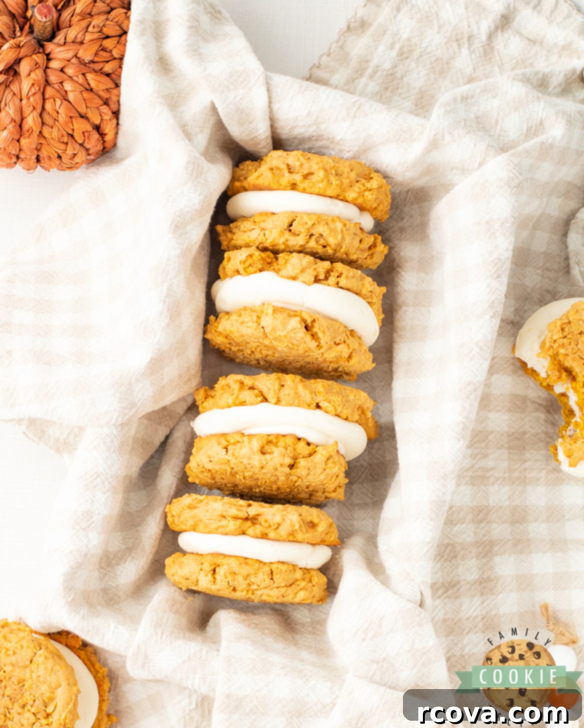 Pumpkin Spice Oatmeal Creamwiches 7 Pumpkin Oatmeal Cream Pies.