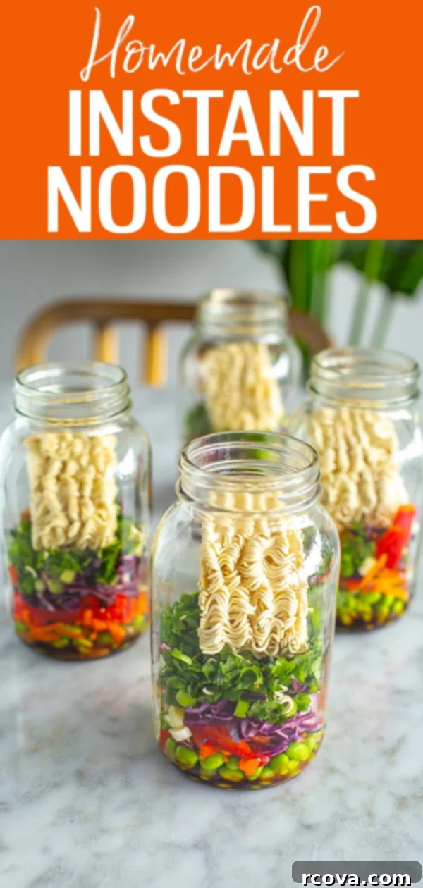 Homemade Instant Noodle Perfection 11 These healthy homemade instant noodles are an easy and delicious vegetarian lunch idea! Prep them in mason jars then just add water! #instantnoodles